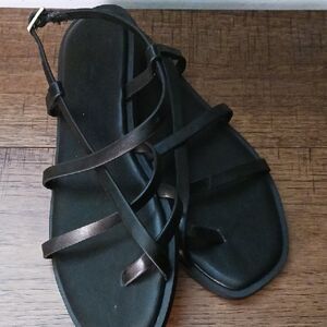 Universal Thread Black Strappy Sandals